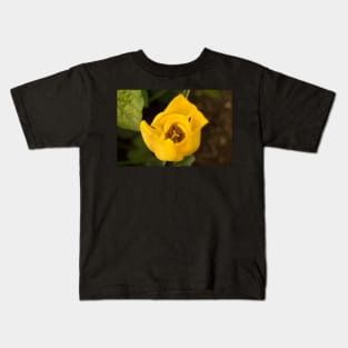 11316 yellow tulip Kids T-Shirt